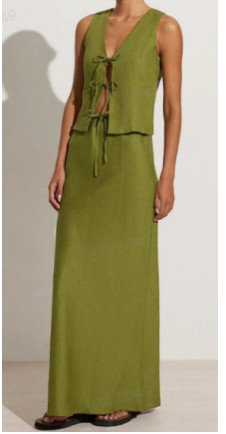 V-neck Button Vest & Zipper Maxi Dress Curve & Plus