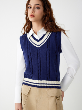 Cable Knit Contrasting Binding Vest