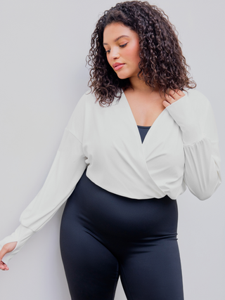 CiderAIRY™ V-neck Solid Wrap Top Curve & Plus (1XL / White)