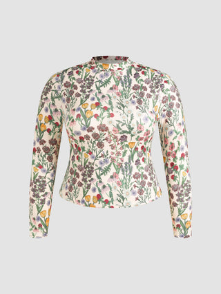 a floral print top with long sleeves and long sleeves