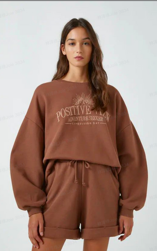 Round Neckline Long Sleeve Sweatshirt (XL / Brown)