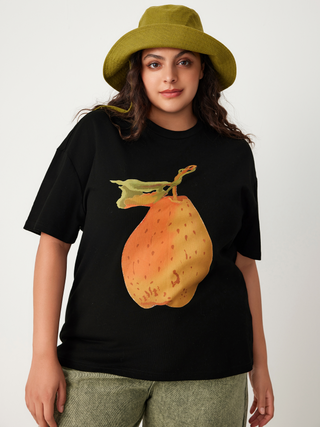 Round Neckline Pear Short Sleeve Tee Curve & Plus