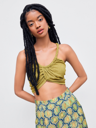 Scoop Neckline Solid Cami Crop Top