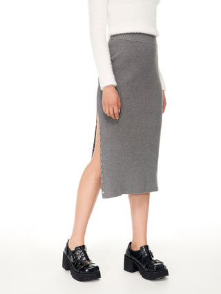 Solid Slit Knitted Midi Skirt